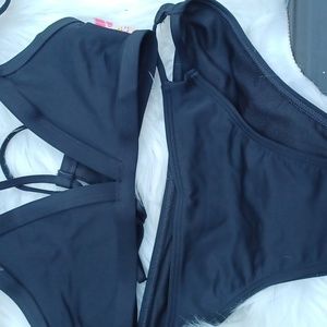 FLEO Swiwsuits   Black Bikini size M